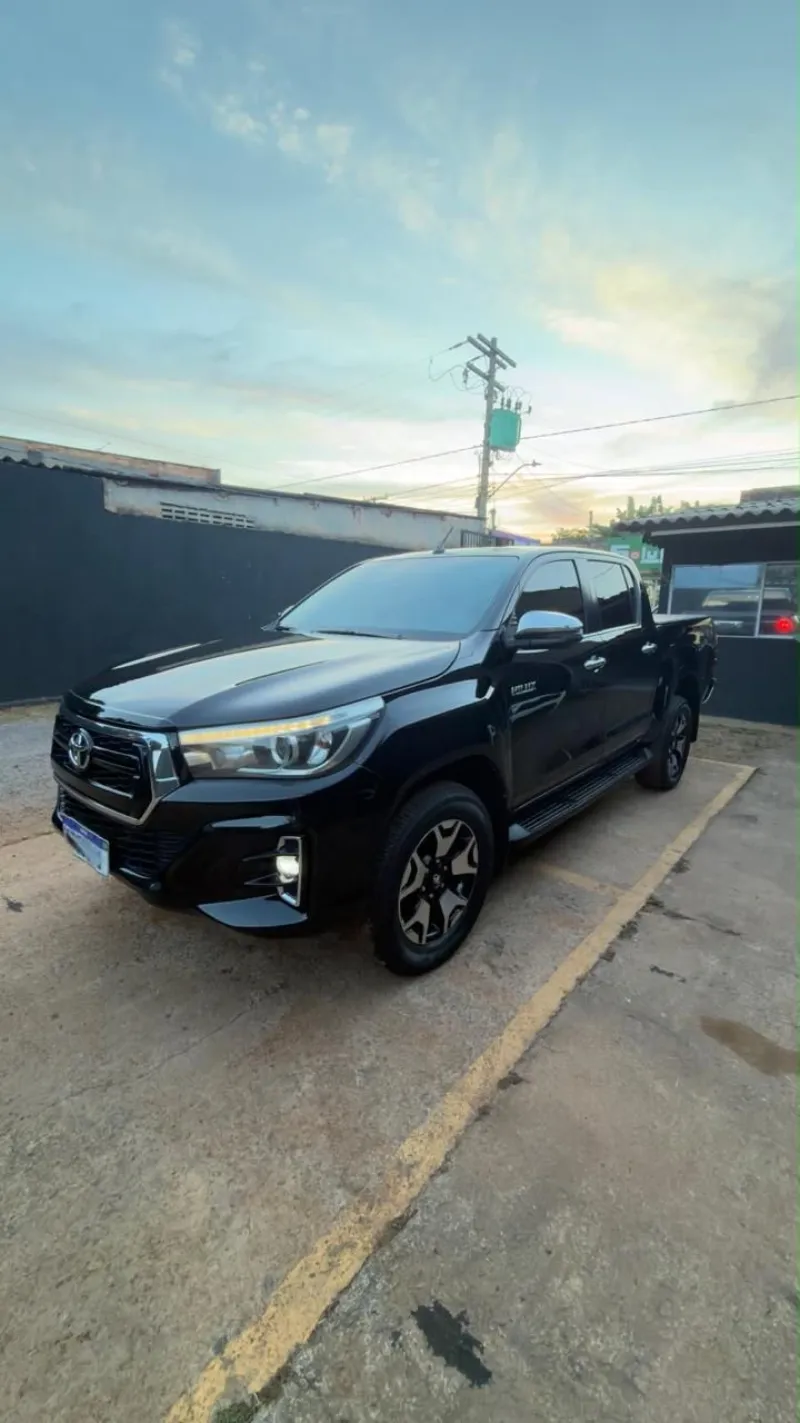 Toyota Hilux SRX 2.8 Turbo Diesel 2019