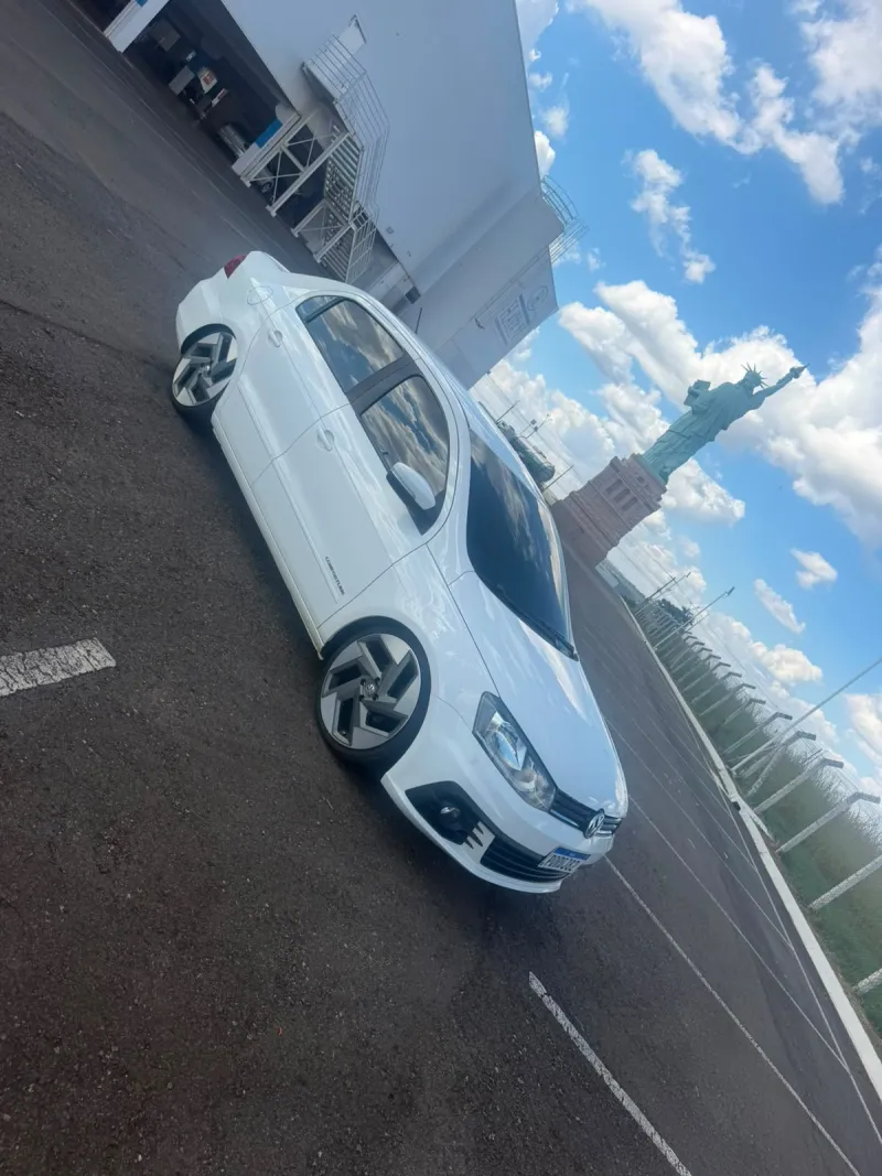 VW Voyage Sportline 1.0 2017